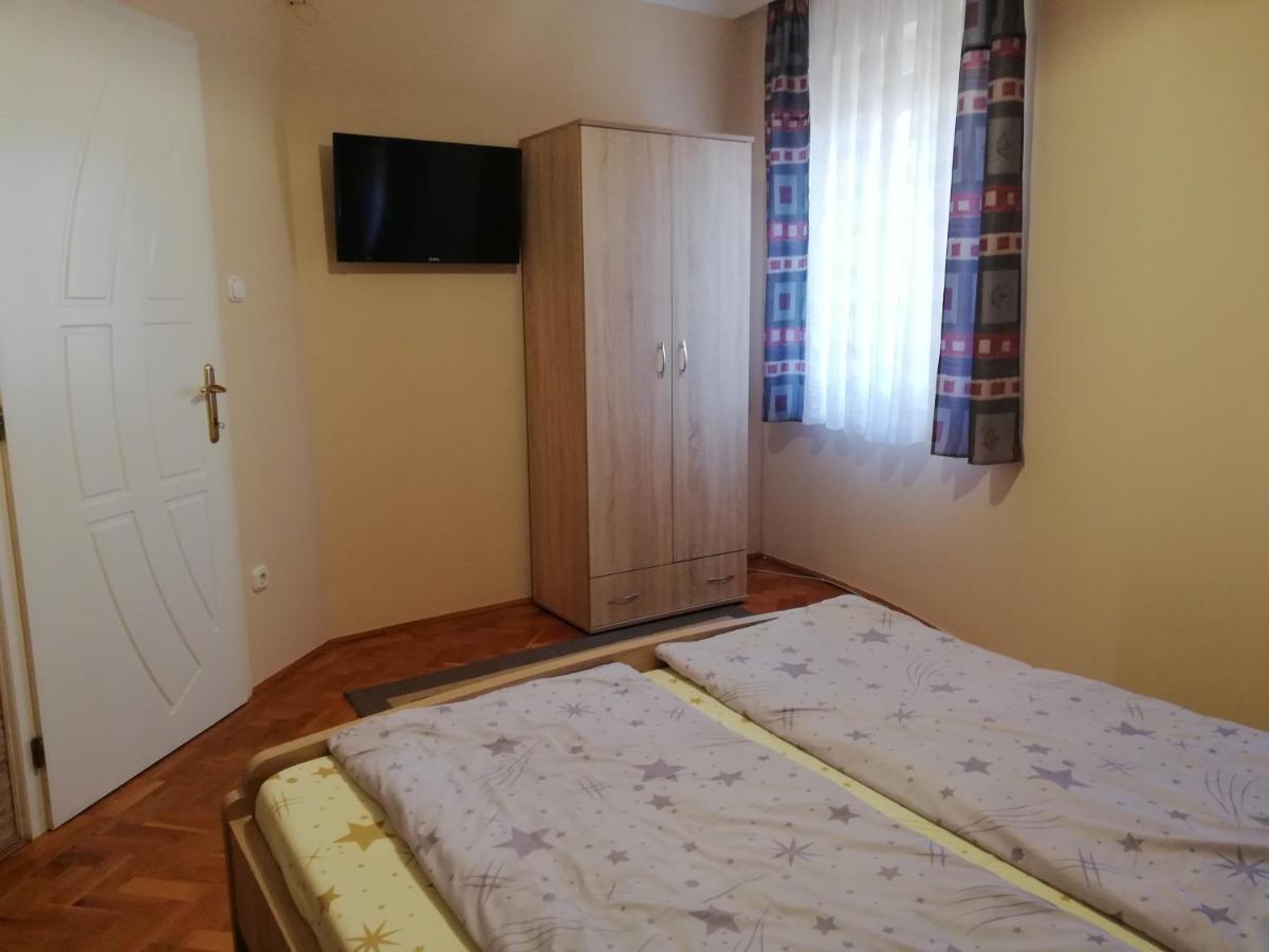 HajdúszoboszlóImola Es Andrea Apartmanhaz公寓 外观 照片