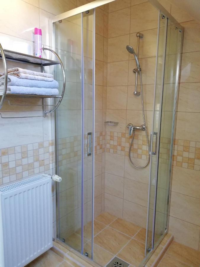 Imola Es Andrea Apartmanhaz Hajdúszoboszló 外观 照片