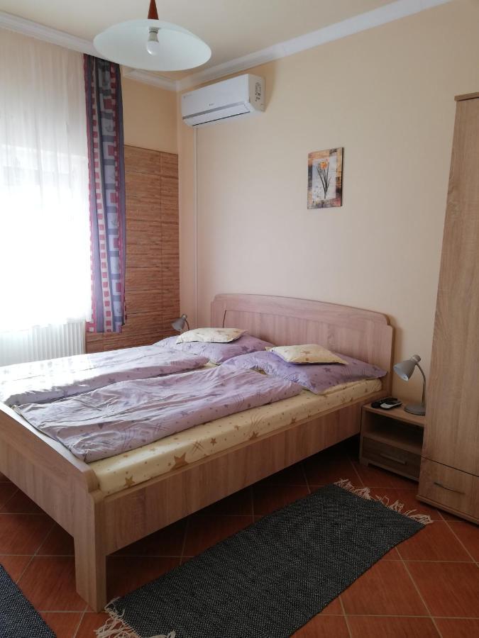 HajdúszoboszlóImola Es Andrea Apartmanhaz公寓 外观 照片