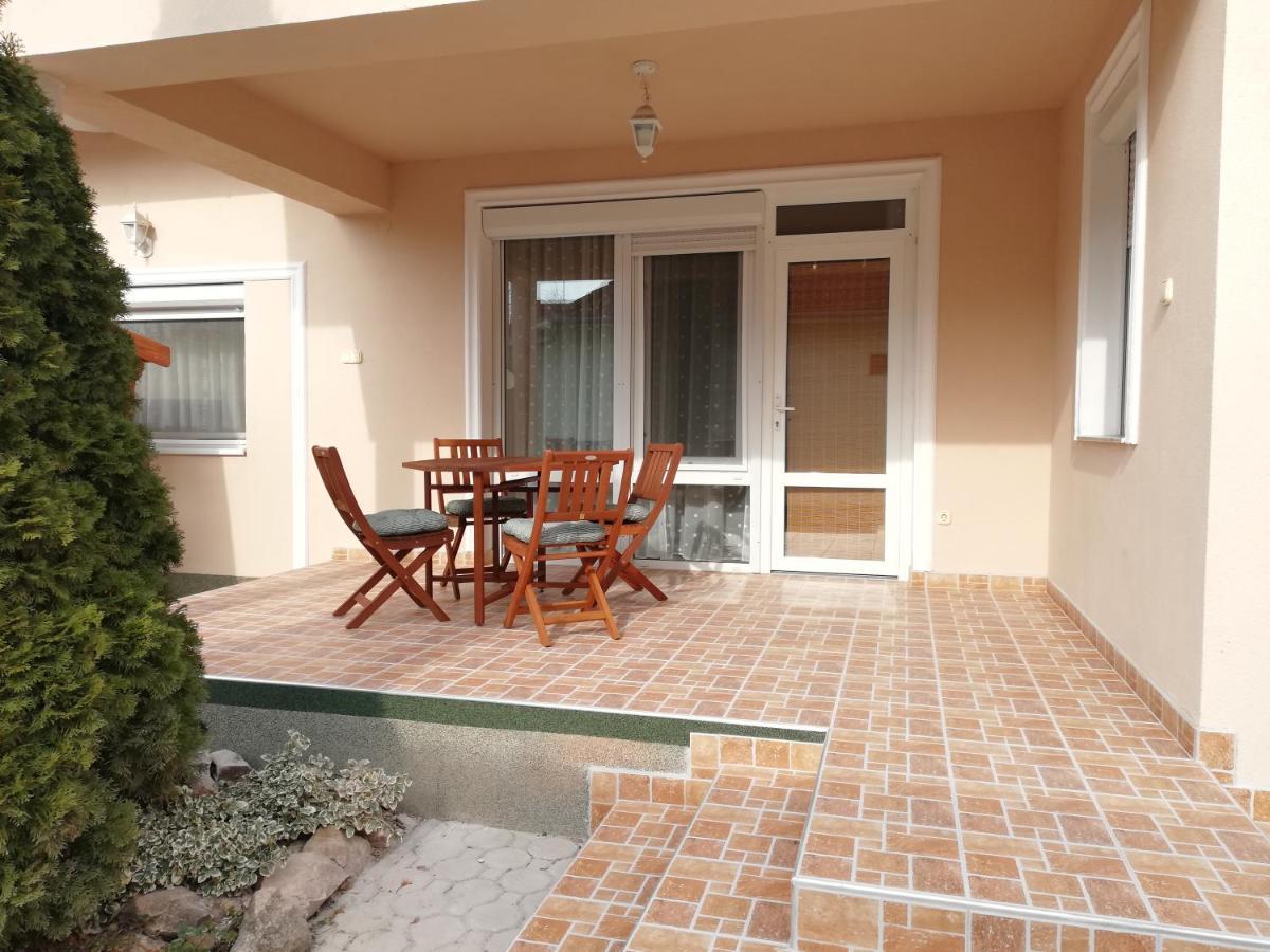 Imola Es Andrea Apartmanhaz Hajdúszoboszló 外观 照片