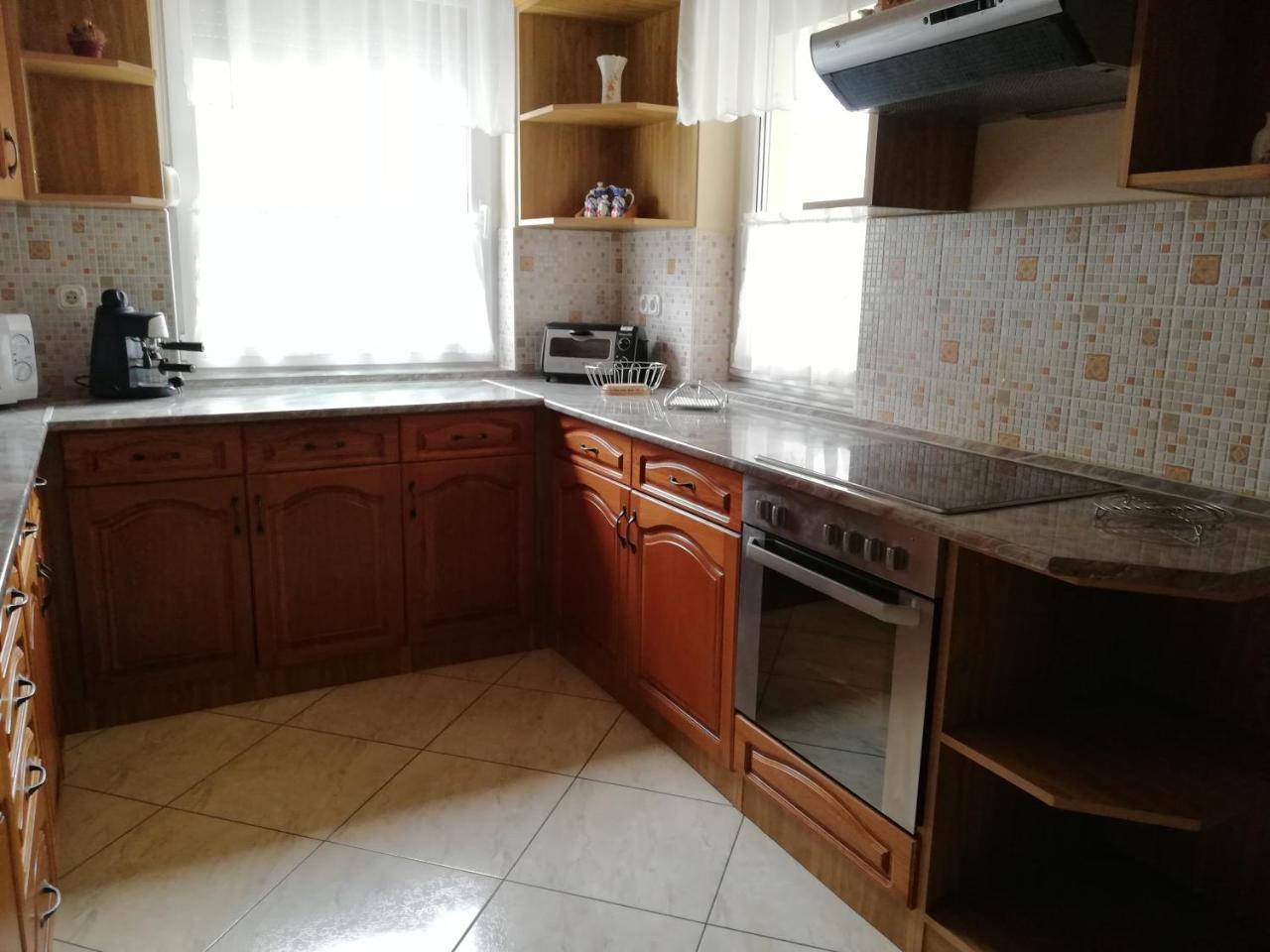 Imola Es Andrea Apartmanhaz Hajdúszoboszló 外观 照片