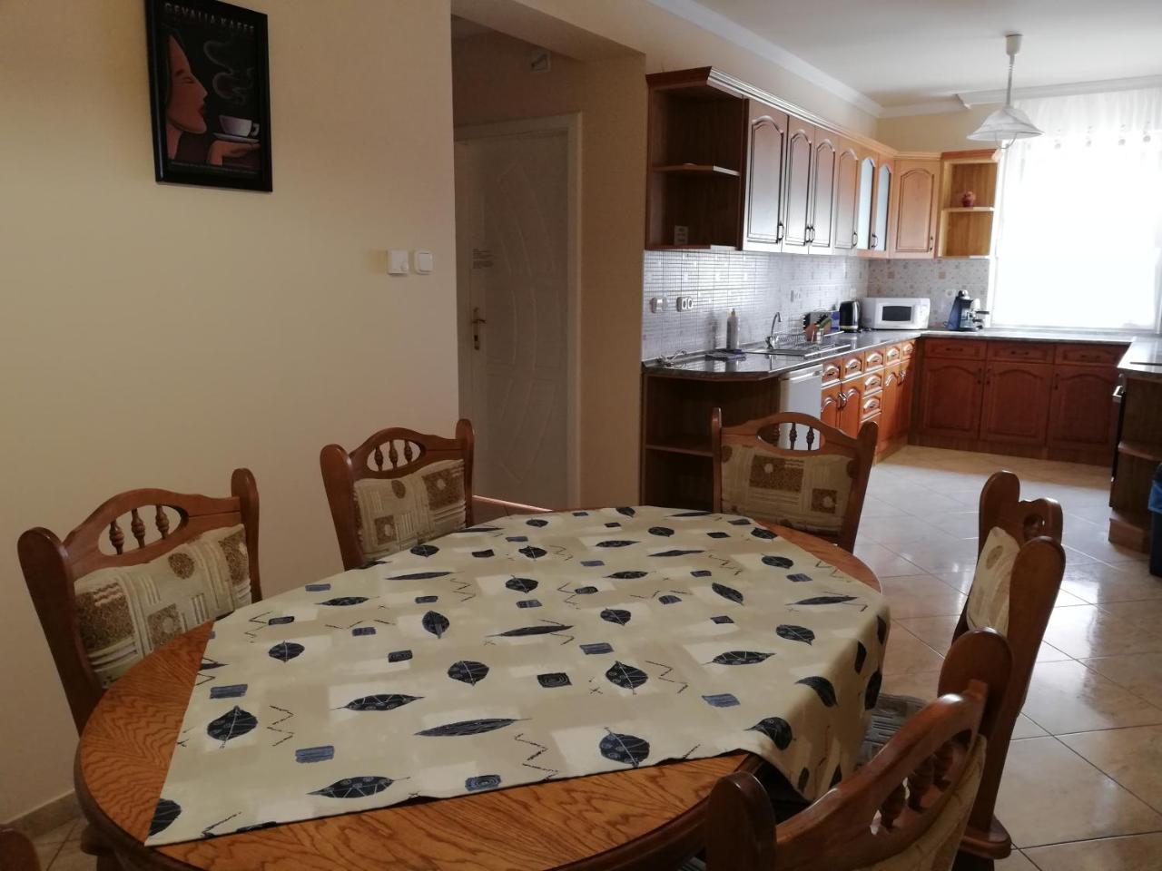 Imola Es Andrea Apartmanhaz Hajdúszoboszló 外观 照片